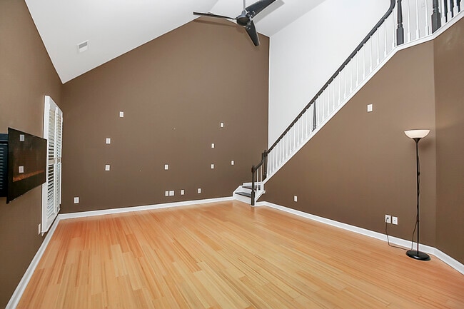 Building Photo - 3415 Fallowbrook Forest