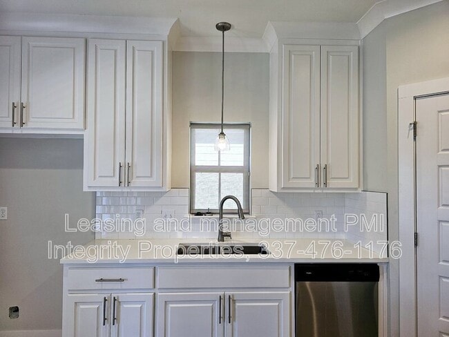 Building Photo - 30195 Sanctuary Blvd