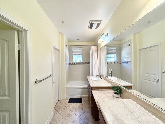 Building Photo - Oxnard | 2 Story 2+2 Condo | Seabridge Com...