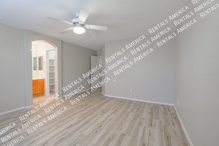 Building Photo - 16212 N 162nd Ave