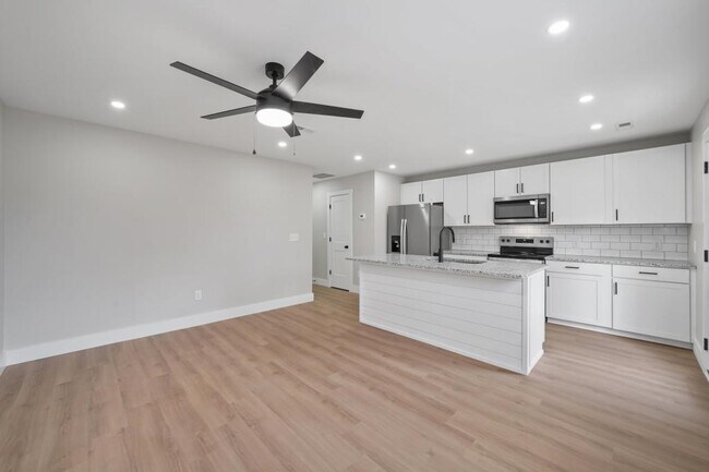 Building Photo - 124 Shipman Dr