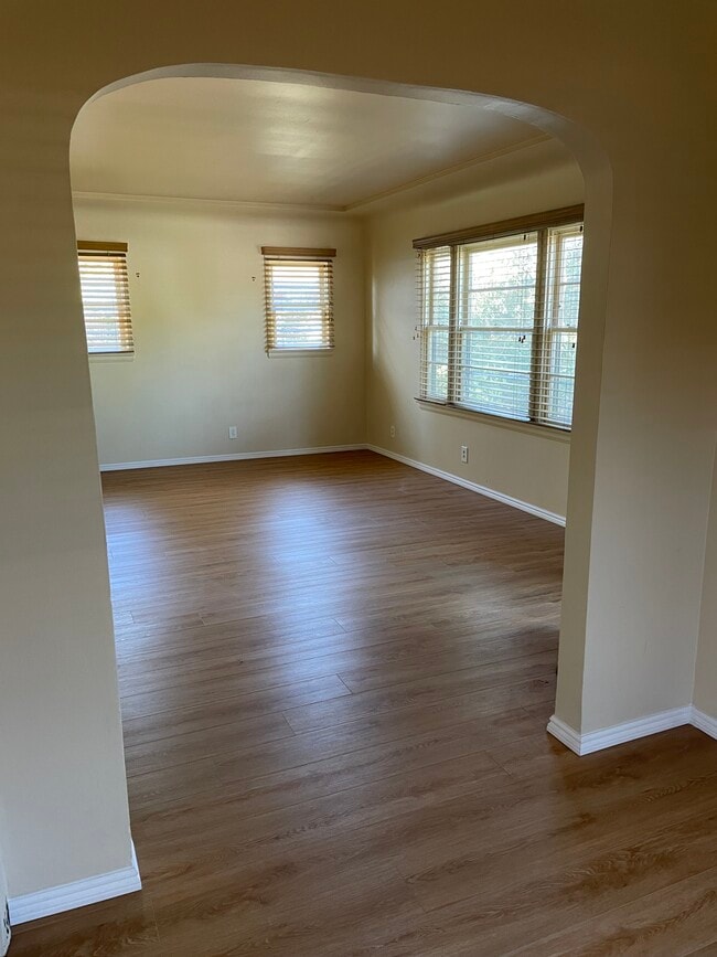 Building Photo - 9064 Mission Dr