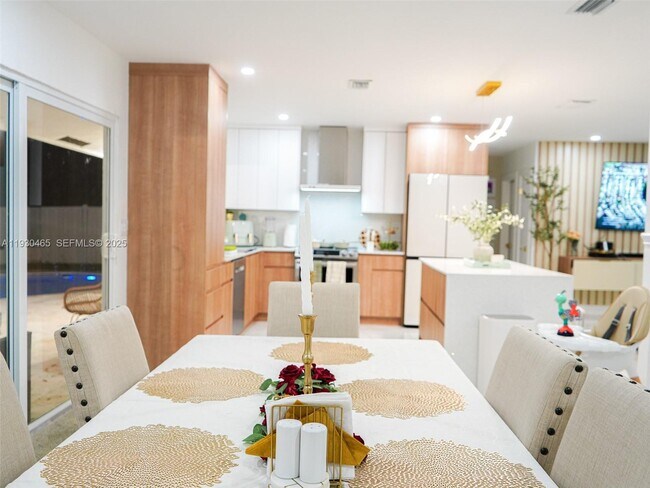 Building Photo - 7951 NW 37th Dr