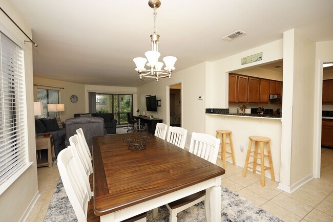 Building Photo - First Floor Condo in Bluewater Bay