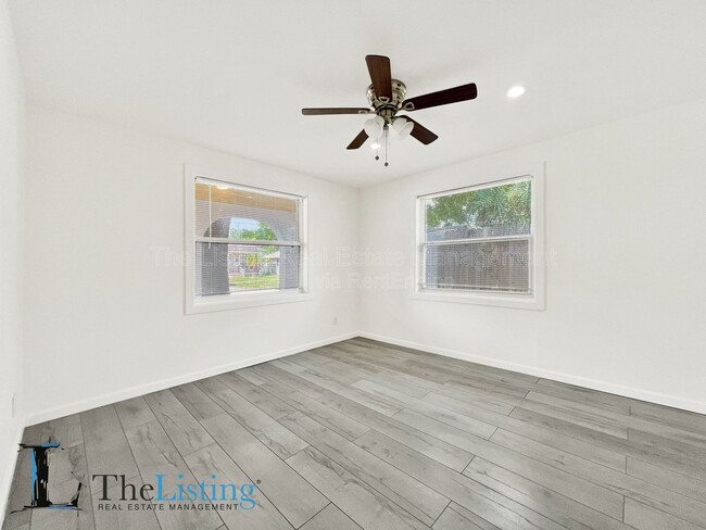 Building Photo - 1716 W Nassau St