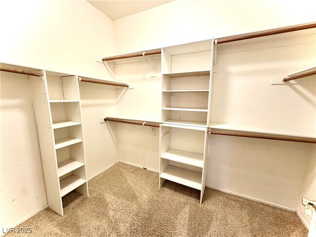 Building Photo - 10721 Vemoa Dr