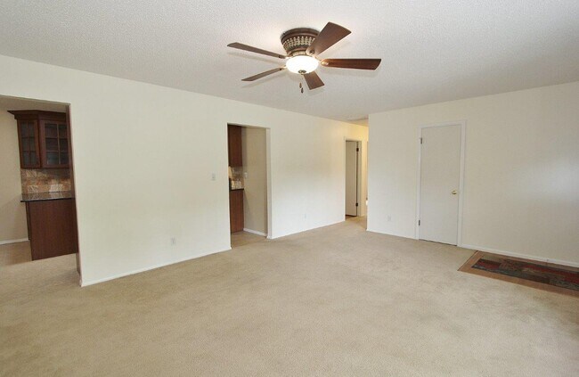 Building Photo - 12603 W Castlewood Dr