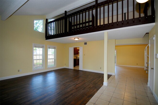 Building Photo - 1903 Brushy Creek Dr