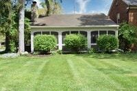 Building Photo - 1402 Kessler Blvd E Dr