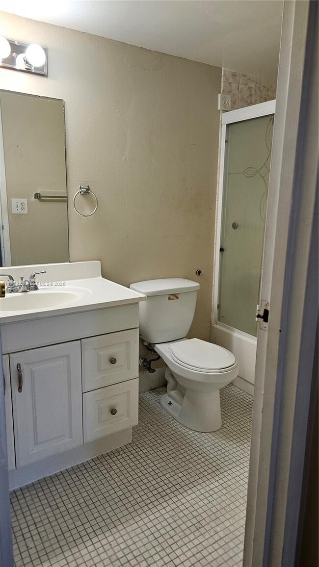 Building Photo - 16851 NE 23rd Ave