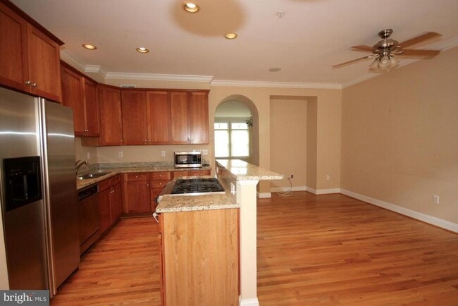 Building Photo - 1119 N Kirkwood Rd
