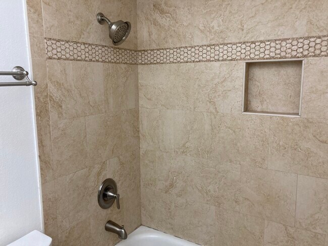 Bath 4 - 6455 La Jolla Blvd