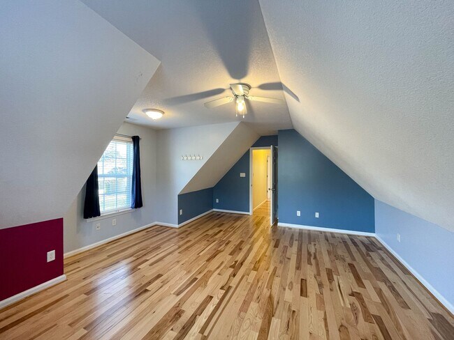 Building Photo - Beautiful Four Bedroom in East Asheville