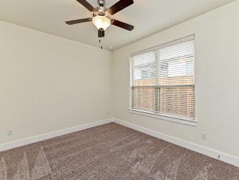 Building Photo - 432 Parkline Dr