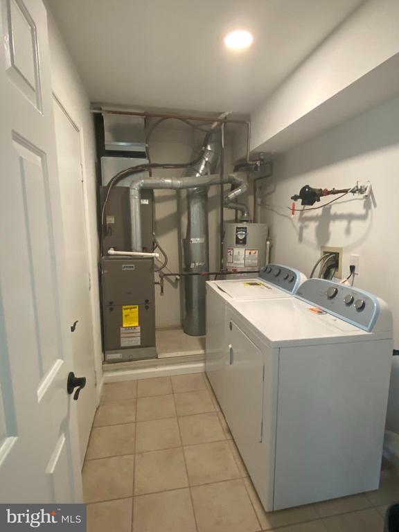 Building Photo - 85 Biddle Way