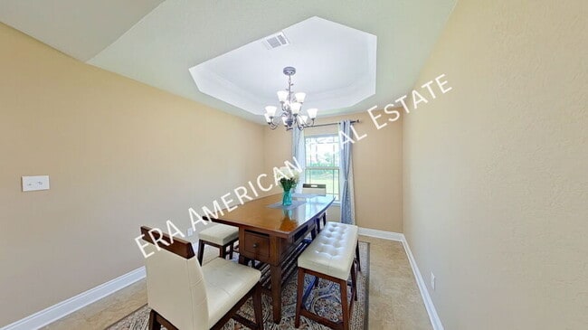 Building Photo - 8756 El Paseo St