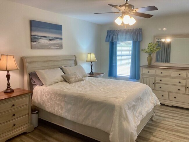 Building Photo - Meadowcrest Condo for Rent