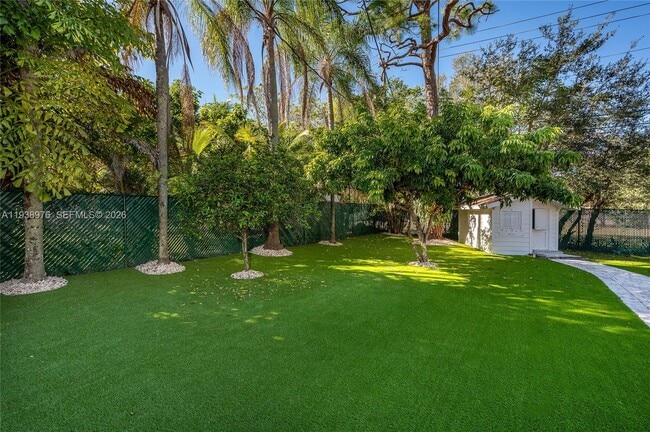 Building Photo - 5626 SW 69th Ave