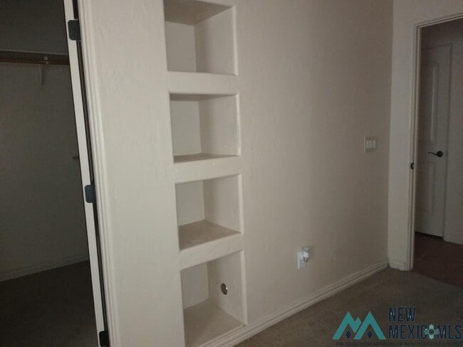 Building Photo - 2108 S Shelly Dr