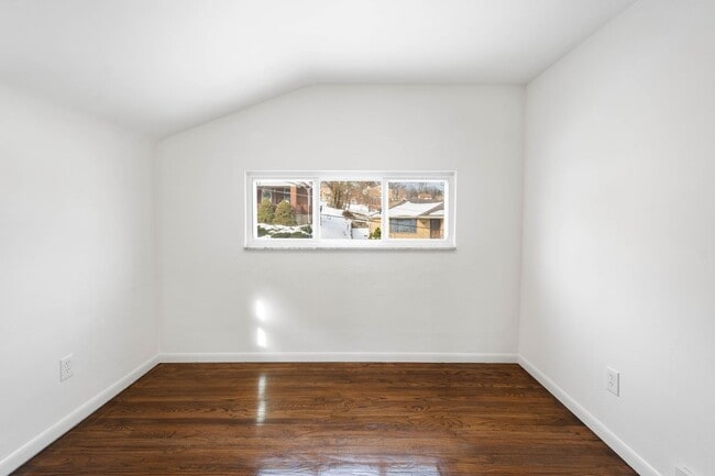 Building Photo - READY FOR MOVE-IN! Don't miss this FULLY RENOVATED 3-bedroom in Baldwin!