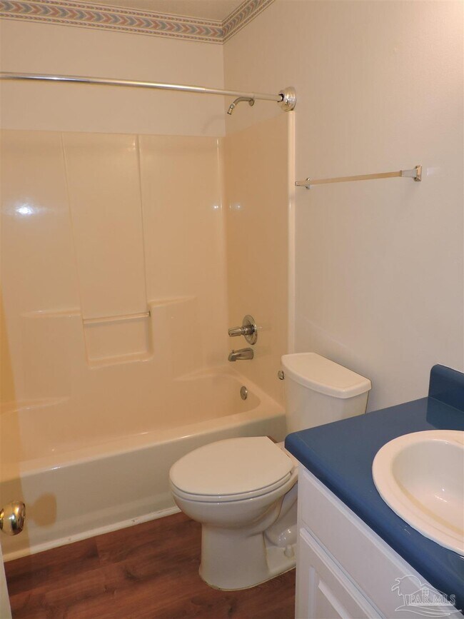 Building Photo - 2552 Southern Oaks Dr