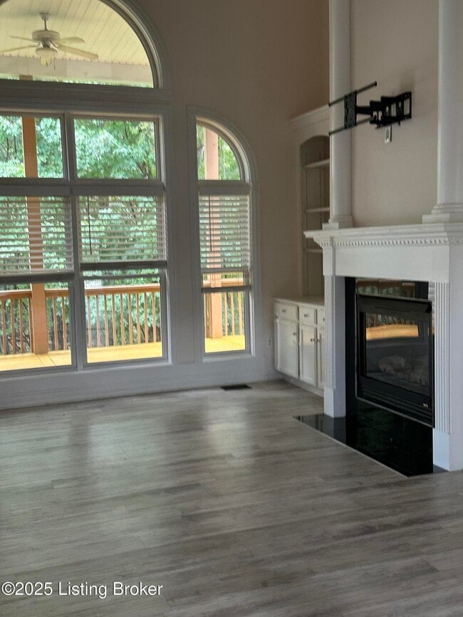 Building Photo - 17014 Ashburton Dr