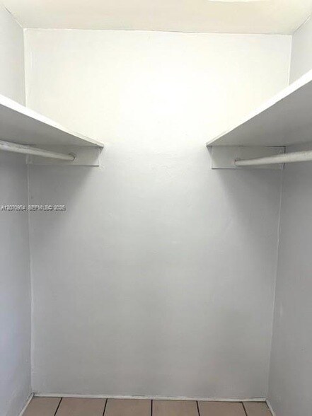 Building Photo - 504 N 57th Ave