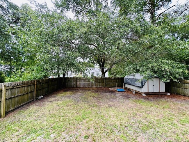 Building Photo - 5009 Park Ave