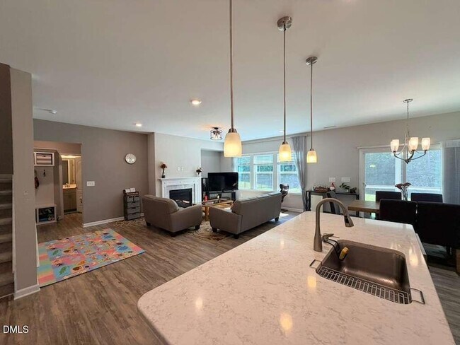 Building Photo - 2525 Elm Grant Dr