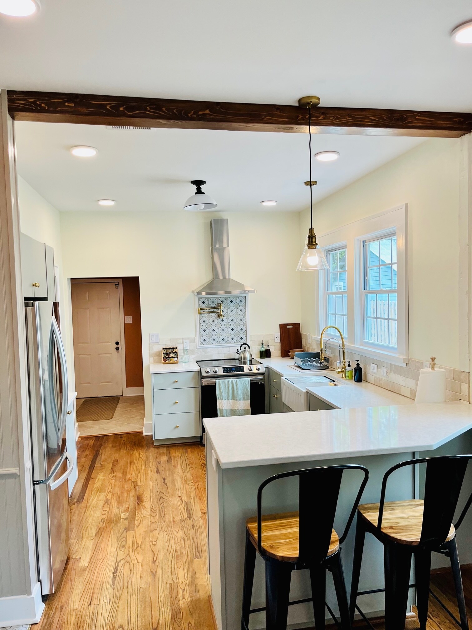 Kitchen - 1429 Johns Rd