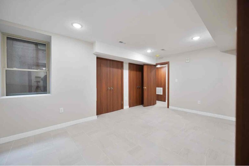Building Photo - 616 N 40th St