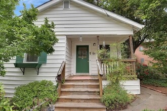 Building Photo - 608 Neal St