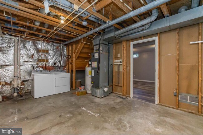 Building Photo - 324 Talbot Ct