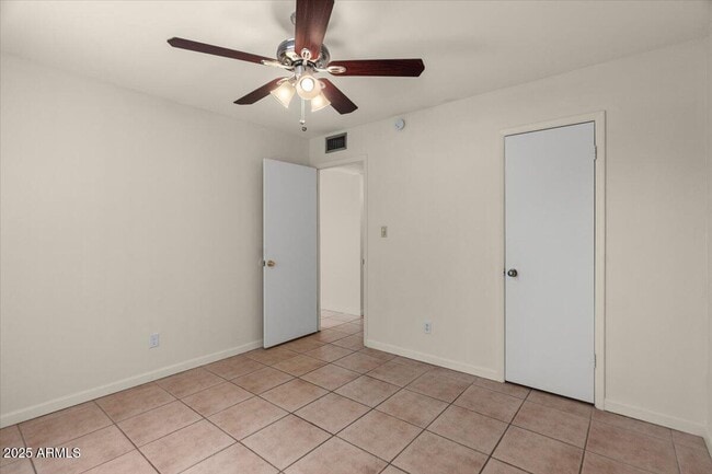 Building Photo - 7842 E Rovey Ave