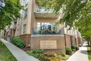 Building Photo - 711 Cosmopolitan Dr NE
