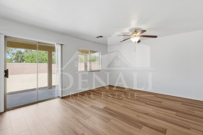 Building Photo - 8510 W Luken Way