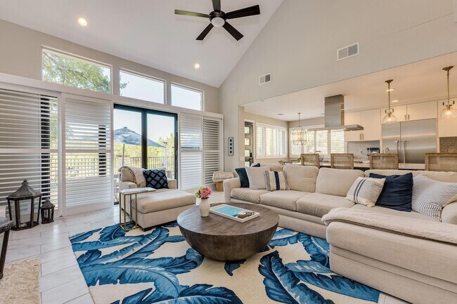 Building Photo - 12727 Cloud Mountain Crossing