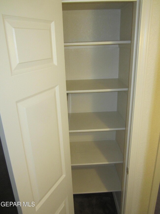 Building Photo - 6572 Dakota Ridge Dr