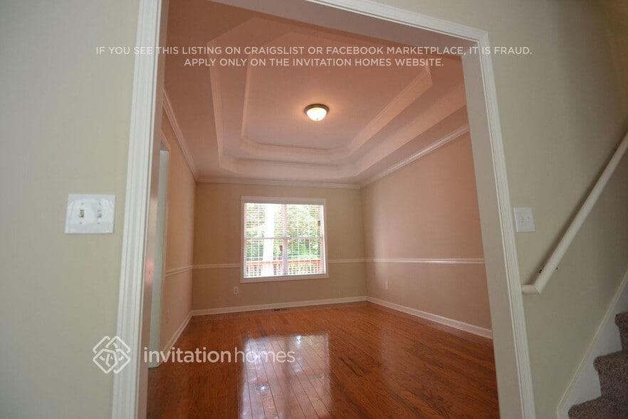 Building Photo - 2026 Spicers Ln