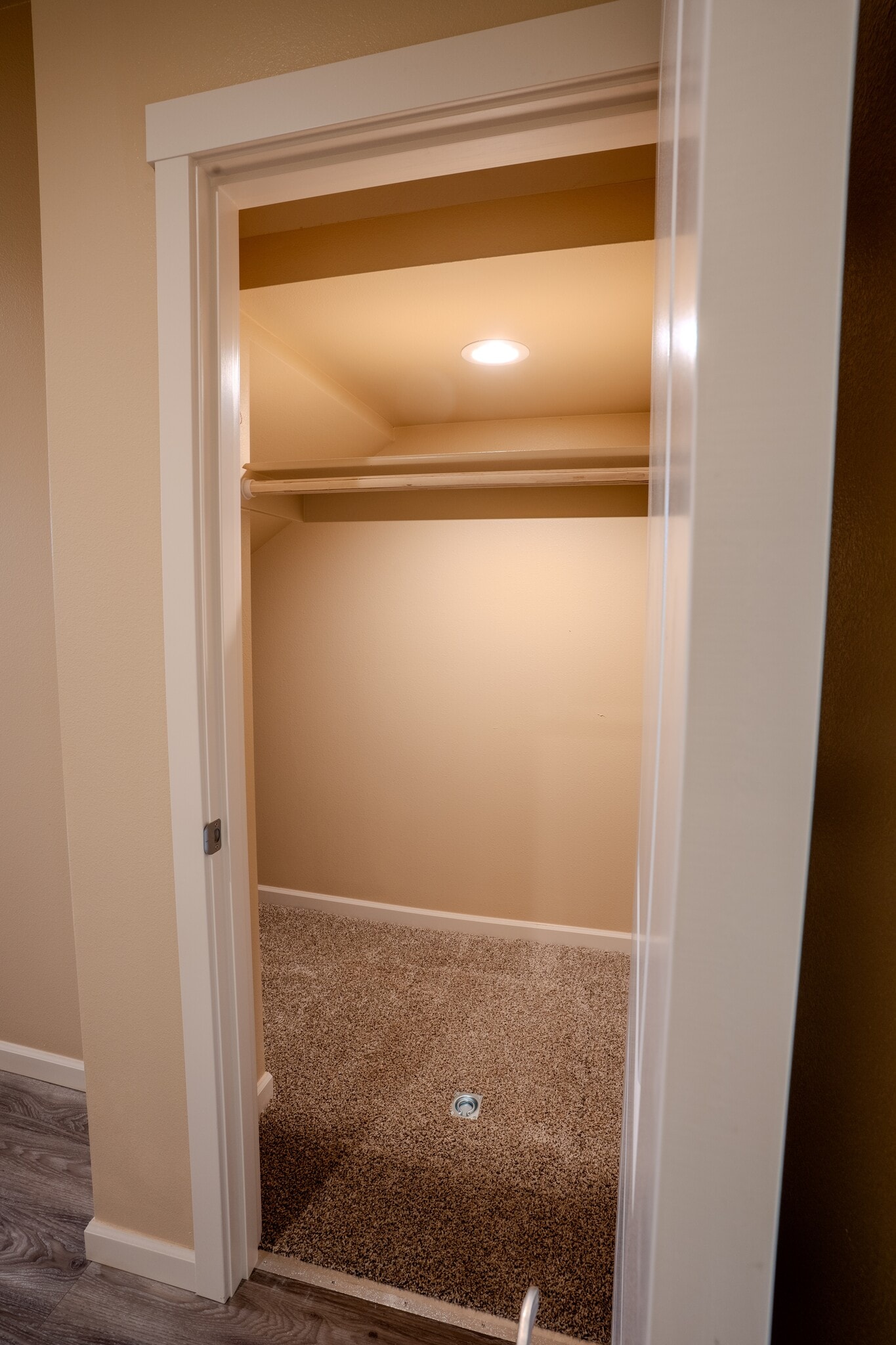 Building Photo - 5799 Joynak St S