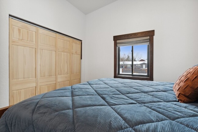 Building Photo - Beautiful Air Home Whitefish