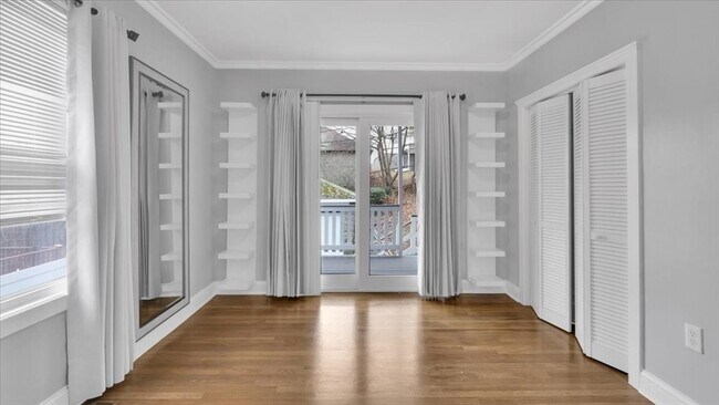 Building Photo - 71 Pierce Ave