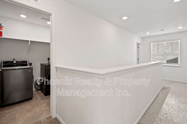 Building Photo - 5164 Preserve Pl