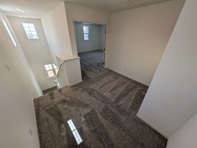 Building Photo - 3659 Almada Ln