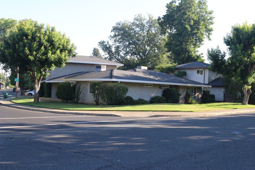 Front View - 2210 Ceanothus Ave