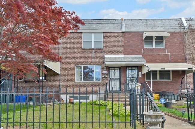 Building Photo - 2019 S Etting St