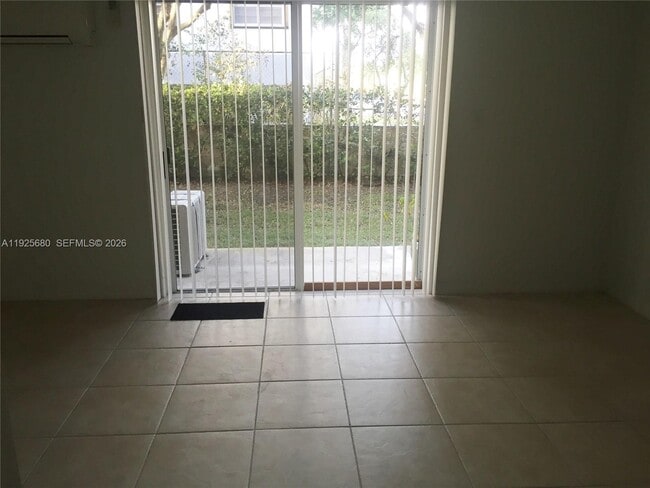 Building Photo - 8940 NE 8th Ave