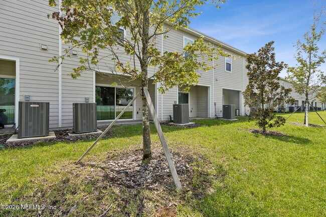Building Photo - 7217 Sabal Ter