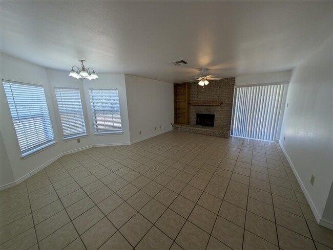 Building Photo - 15506 Enid Dr