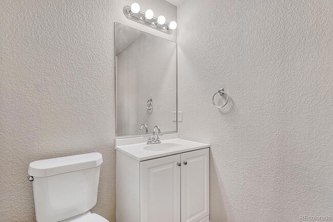 Building Photo - 6442 Silverwind Cir